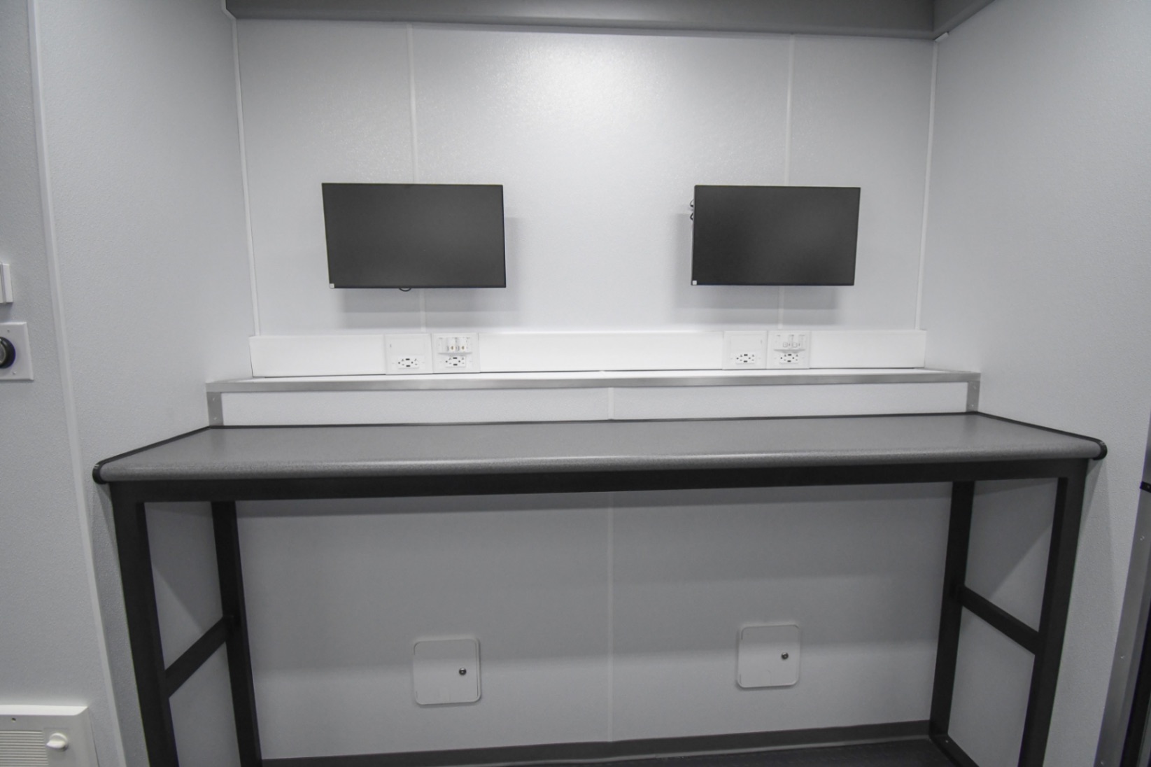 Workstations inside the Command 42-7WS FW 2SO made for Franklin, TN.