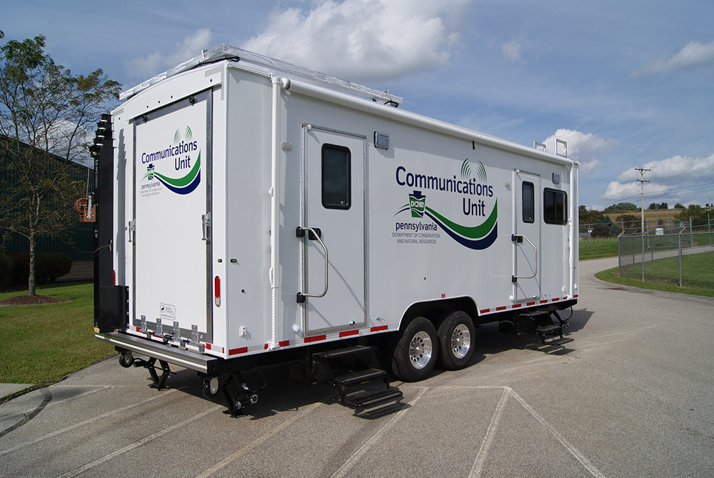 Mobile Concepts Command 31-4WS Rear Cargo
