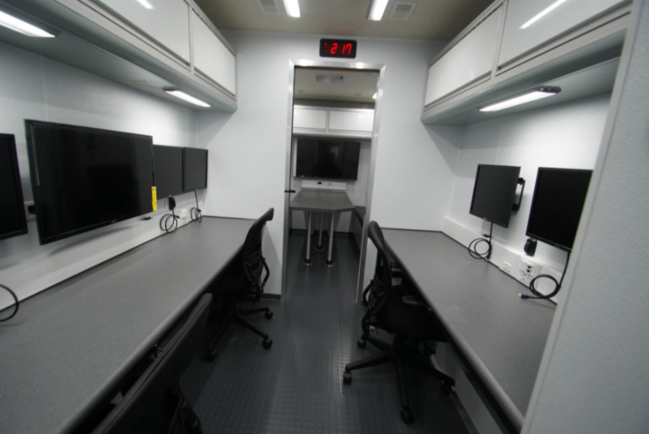 A back-to-front view inside the Command 31-4WS made for Delhi, NY.