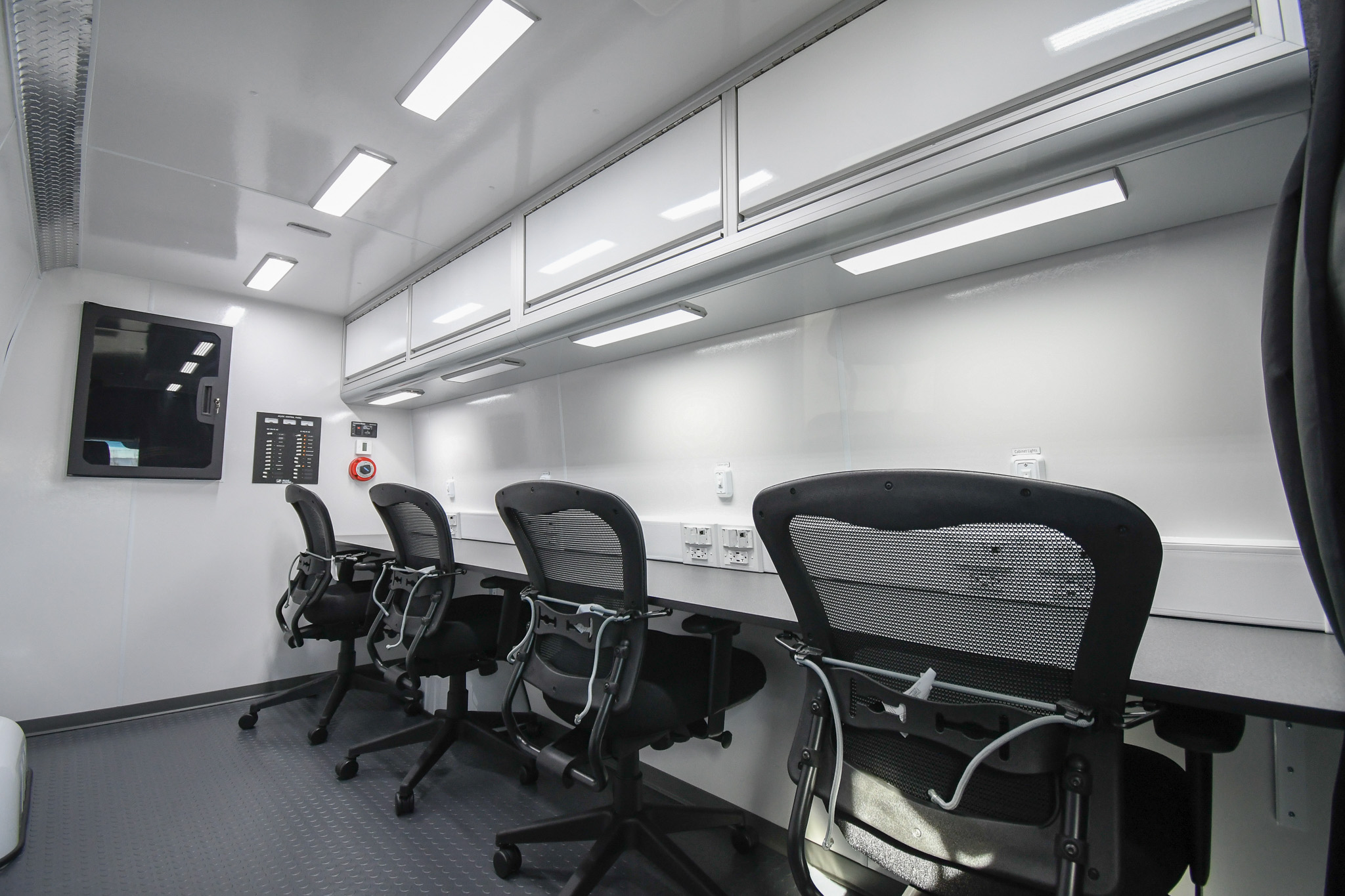 A view of the 4 workstations inside the unit for Germantown, TN.