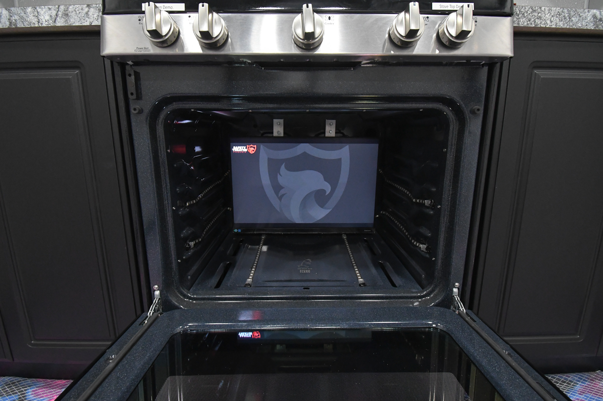 The oven inside the unit for Bullhead City, AZ.