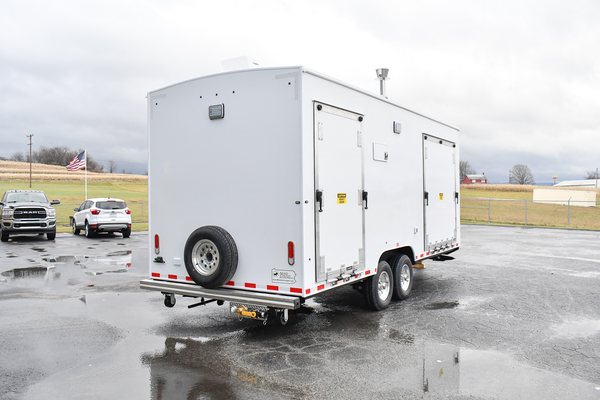 An exterior view of the unit for Jackson, MS. The ramps are up.
