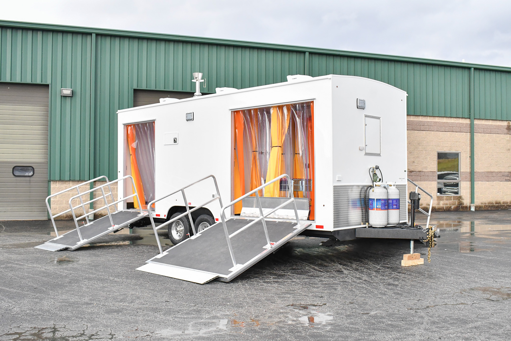 An exterior view of the DECON 24-3L for Jackson, MS. The ramps are down.