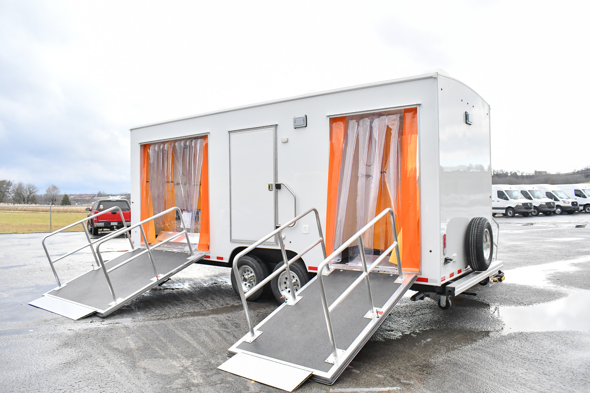 An exterior view of the DECON 24-3L for Jackson, MS. The ramps are down.